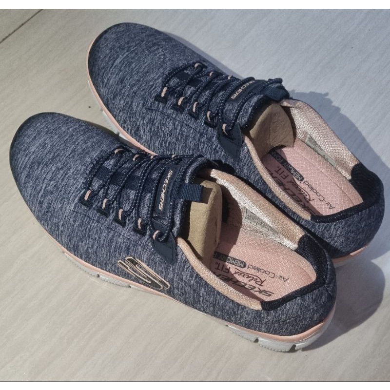 [NEW] Skechers Relaxed Fit Air-Cooled Memory Foam Size 39