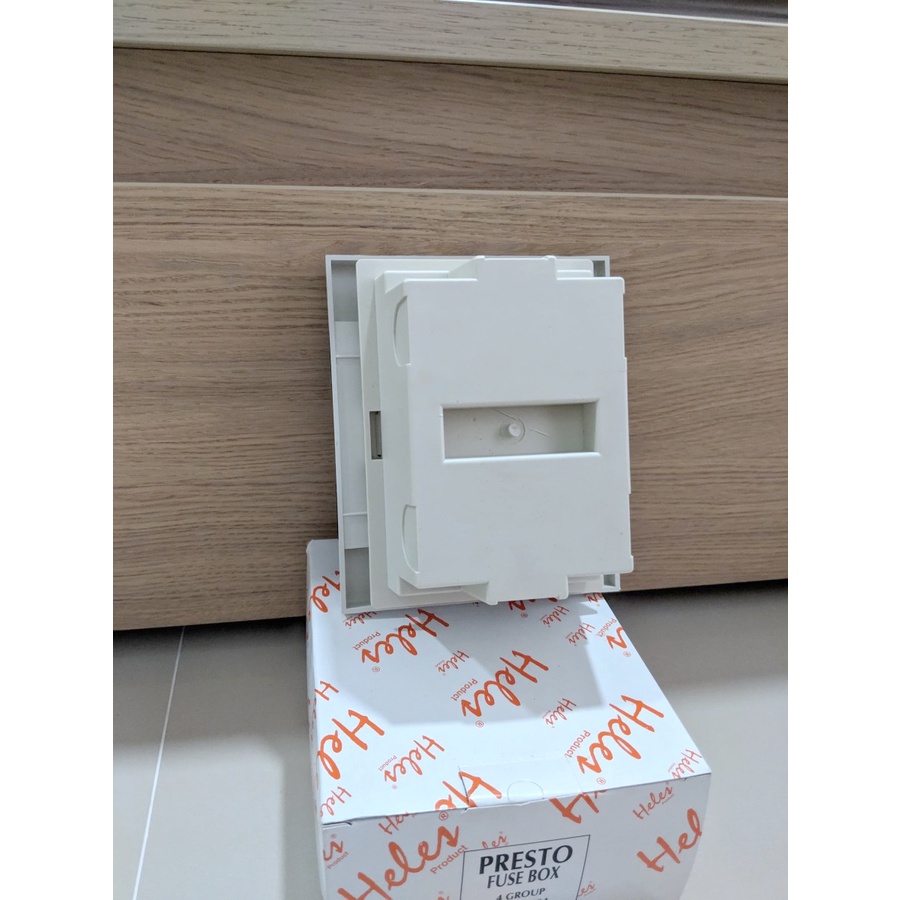 Jual BOX MCB PRESTO FUSE BOX 4 GROUP HELES 6804 | Shopee Indonesia