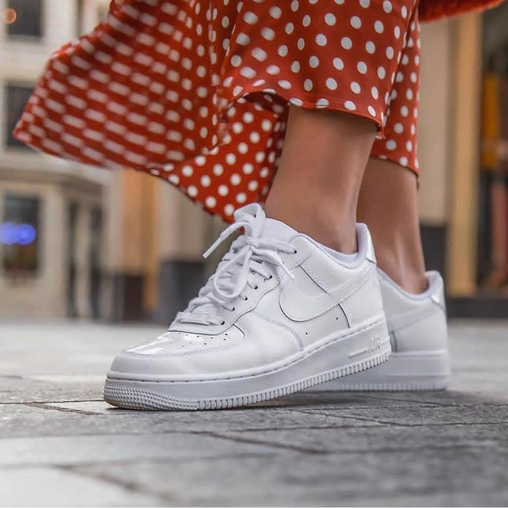 SNEAKERS NIKE UNISEX PRIA / WANITA AIR FORCE ONE FULL WHITE