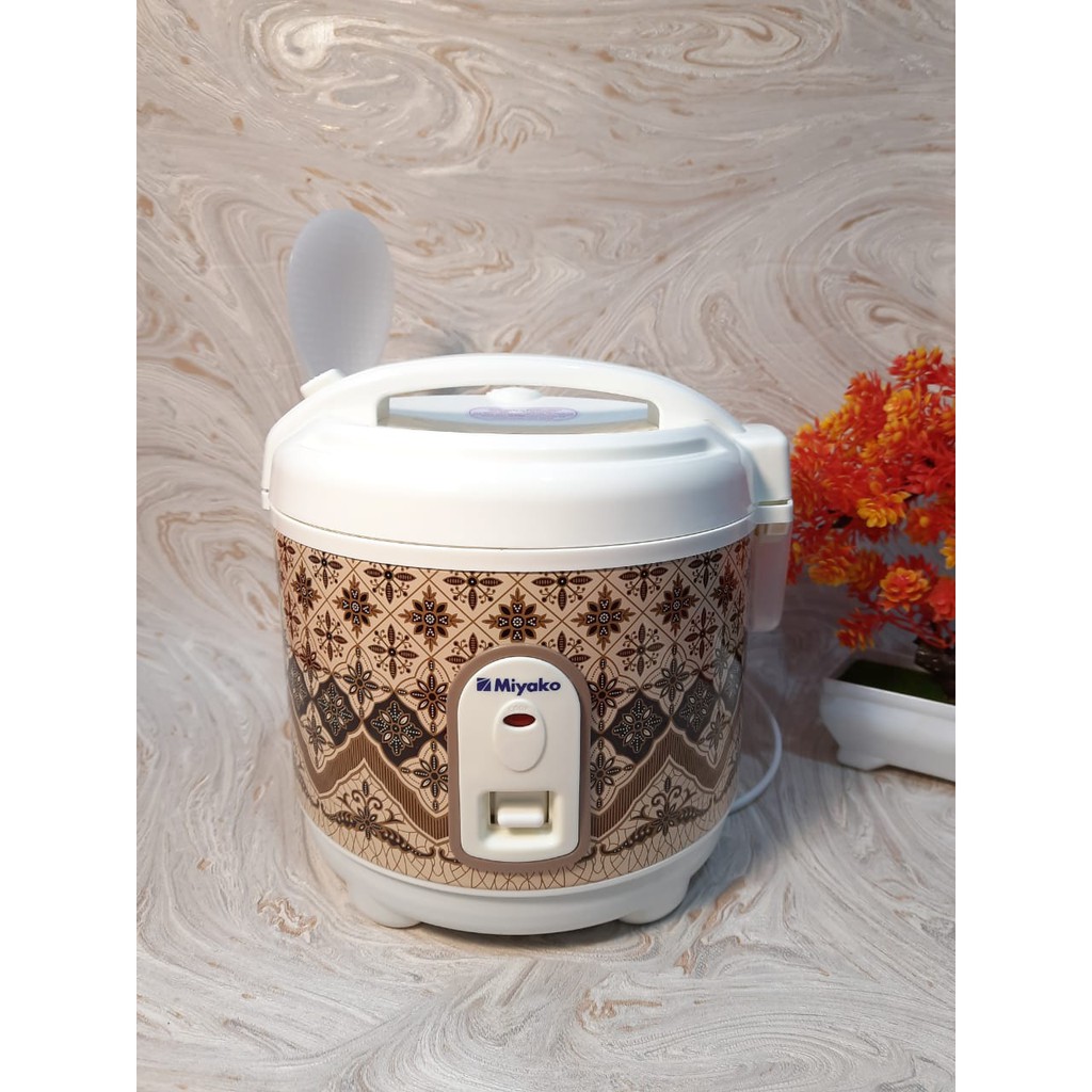 Jual MIYAKO MAGIC COM MINI PSG 607 - RICE COOKER 0,6 Liter - PENANAK ...