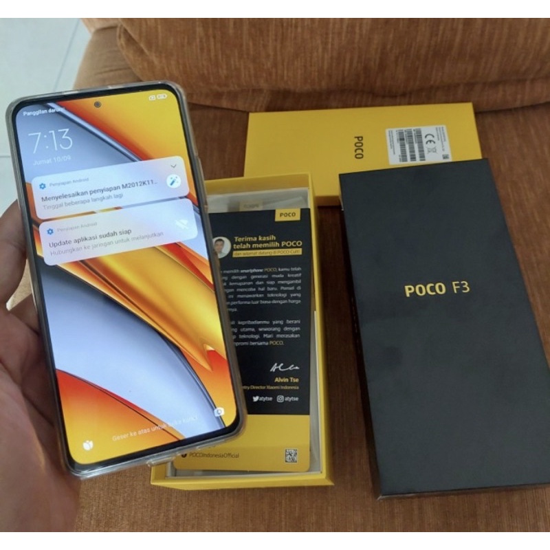 POCO F3 5G BLACK スナドラ870 SIMフリー 有機EL 新品！