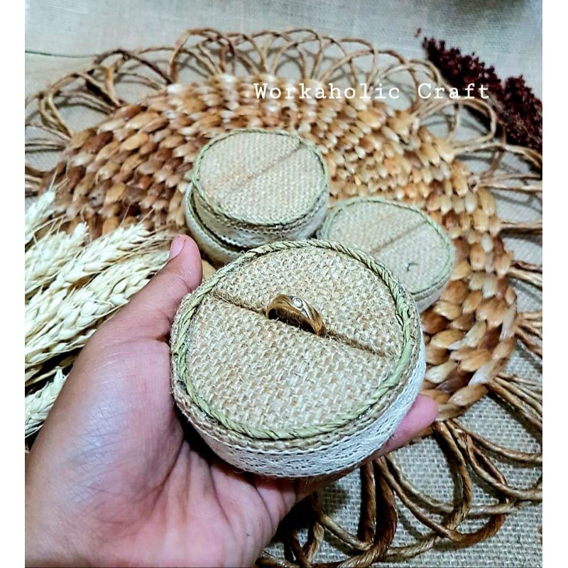 Jual Display Cincin Bulat Terbaru Bahan Mahar Dekorasi Ringbox Rustic ...