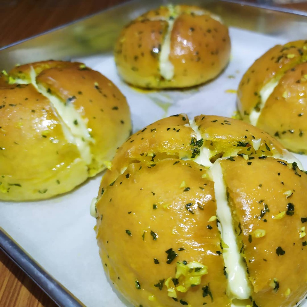 Jual KOREAN GARLIC CHEESE BREAD CREAM CHEESE Shopee Indonesia