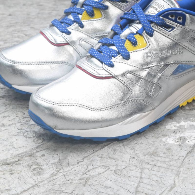 Jual SEPATU SNEAKERS REEBOK X THE GUNDAM RX 78-2 GUNPLA | Shopee Indonesia