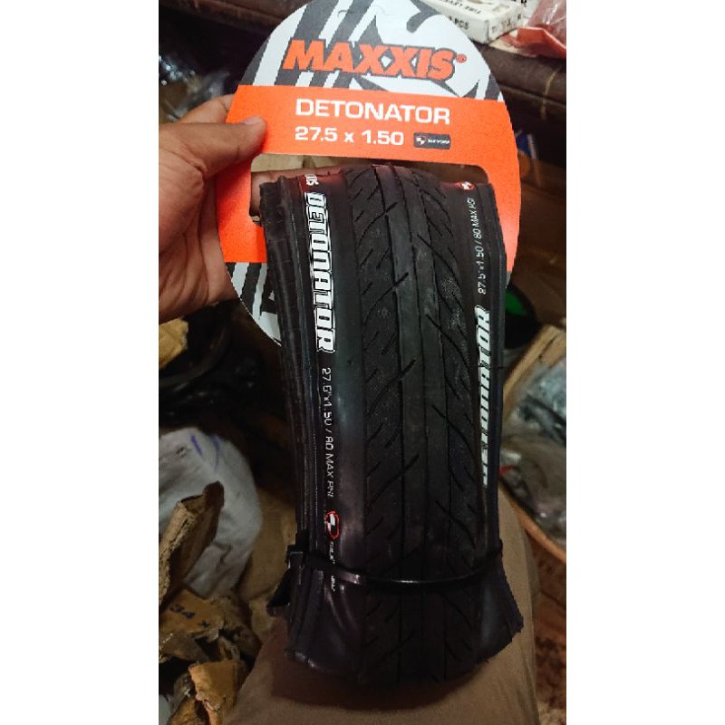 Maxxis detonator 27.5 x sales 1.50