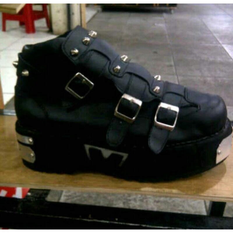 Jual PROMO TERMURAH sepatu boots new rock gesper pendek | Shopee Indonesia