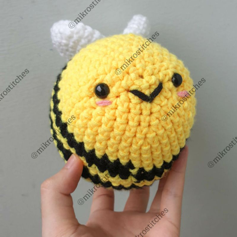 Jual Bee Crochet Doll Amigurumi (Boneka Rajut Lebah) | Shopee Indonesia