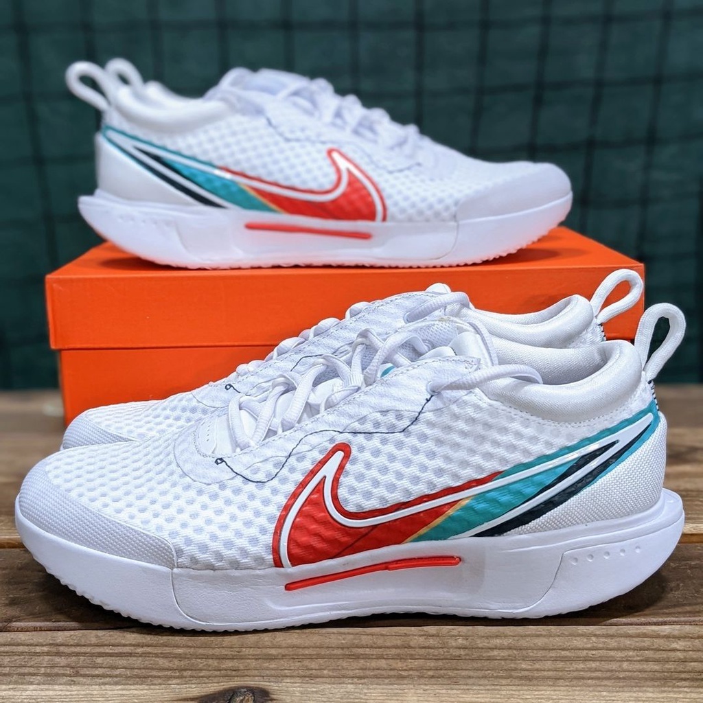 Sepatu on sale nike tennis