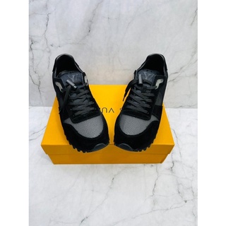 Jual sepatu sneakers louis vuitton pria 5421