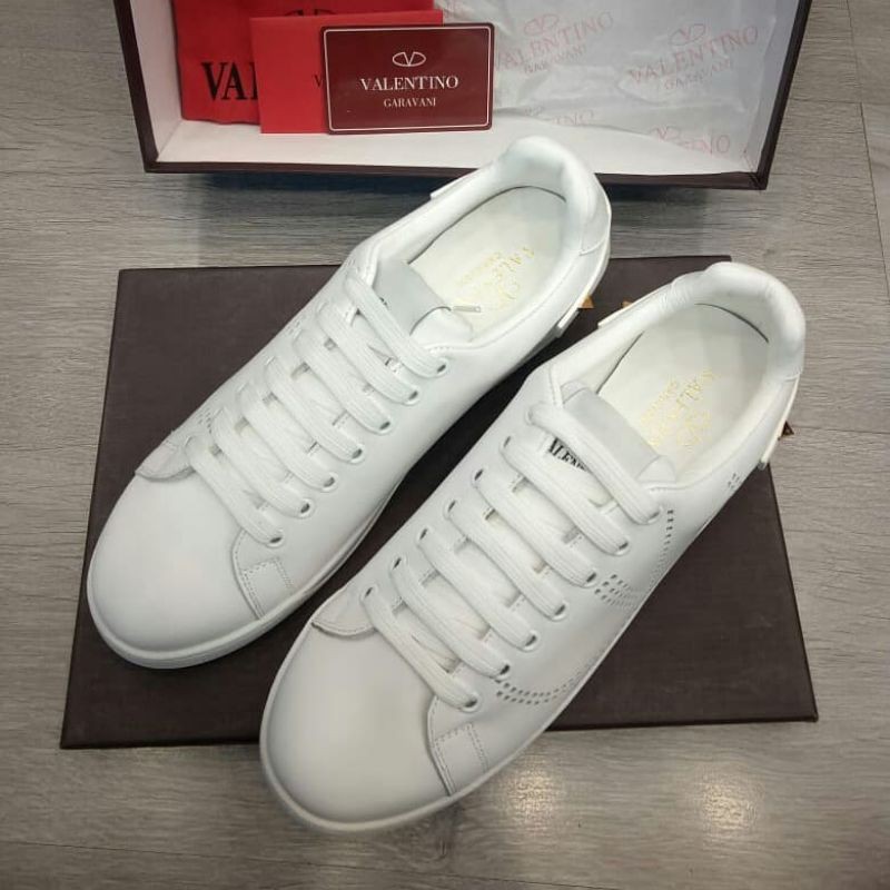 Valentino store bacnet sneakers