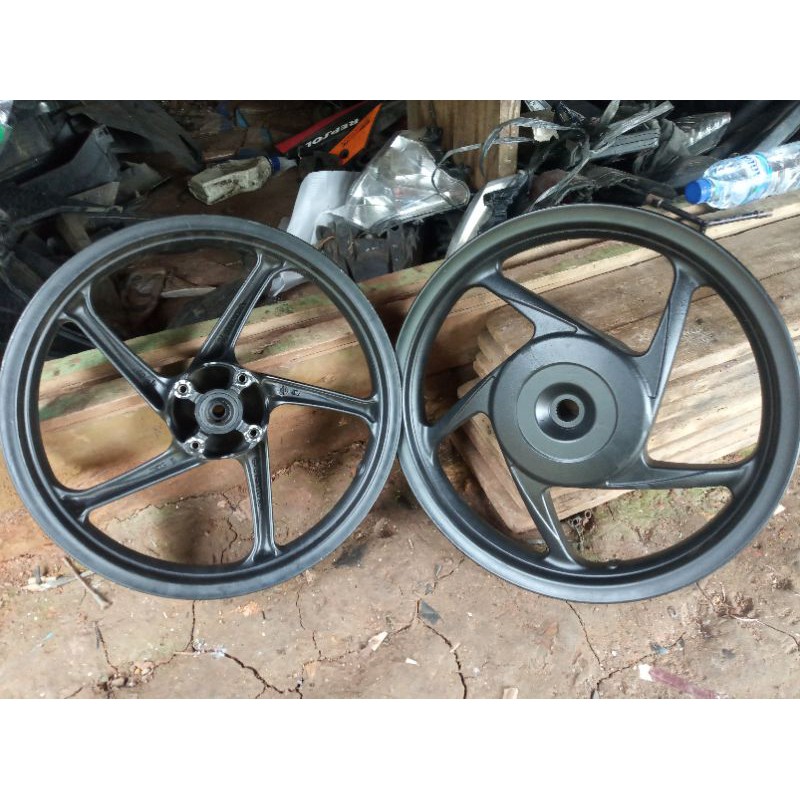 Jual velg racing standar Vario lama beat lama Scoopy injeksi Spacey ...