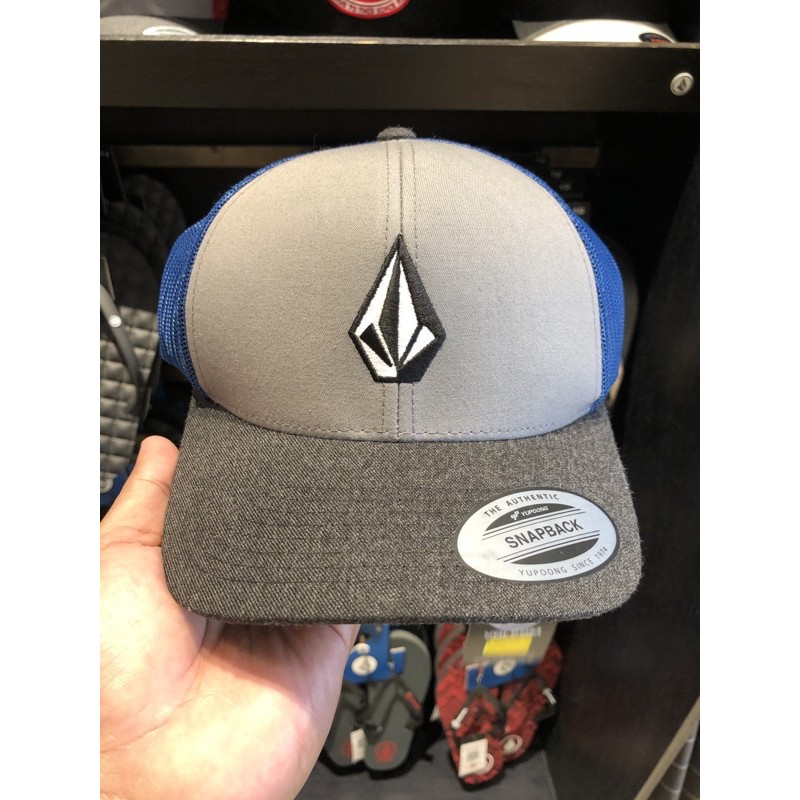 Jual Topi Volcom Original Terlengkap & Harga Terbaru Mei 2026 | Shopee ...