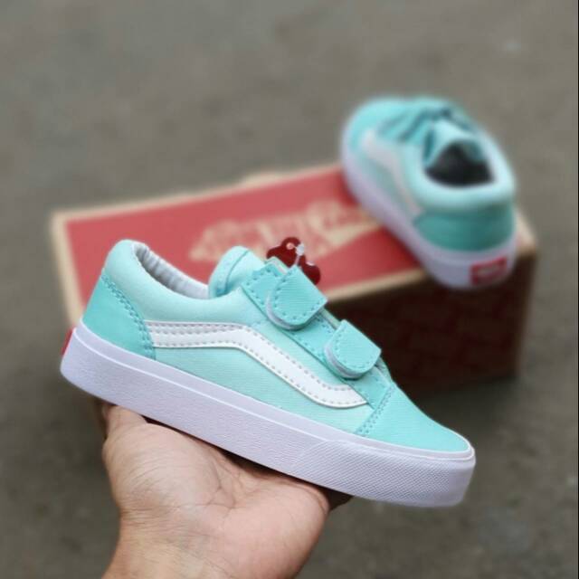 Jual sepatu vans store anak original