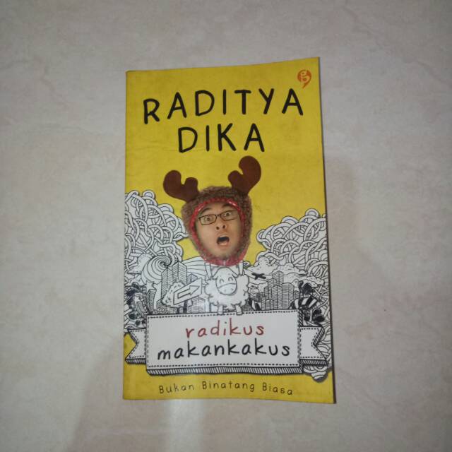 Jual BUKU RADITYA DIKA - RADIKUS MAKAN KAKUS (PRELOVED) | Shopee Indonesia