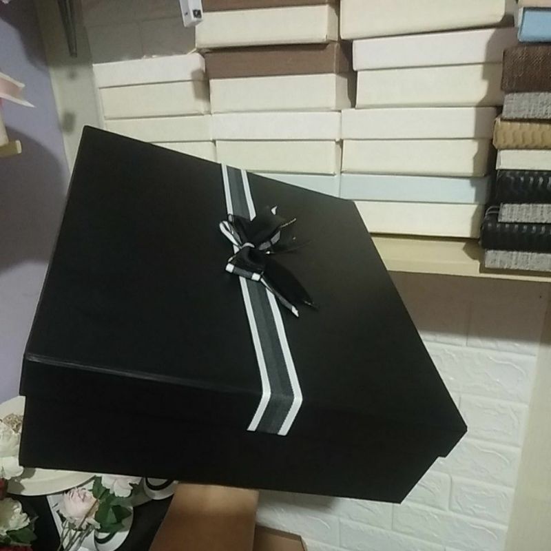 Jual Box Hitam Ukuran 30cm x 25cm Tinggi 8cm | Shopee Indonesia