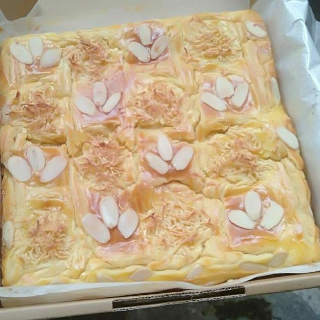 Jual Produk Ekslusif--LEKKER HOLLAND / Boterkoek (Buttercake) | Shopee ...