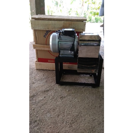 Jual Mesin parut kelapa mini parut kelapa mesin penghalus kelapa ...