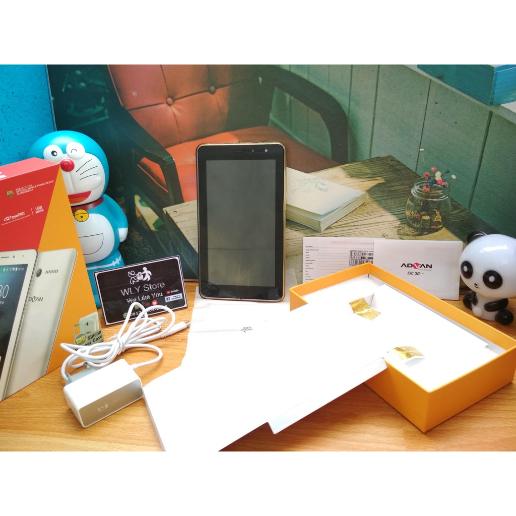 Jual Tablet Bekas Android ADVAN E1C 3G FCBARCELONA 7inci Warna Putih IN