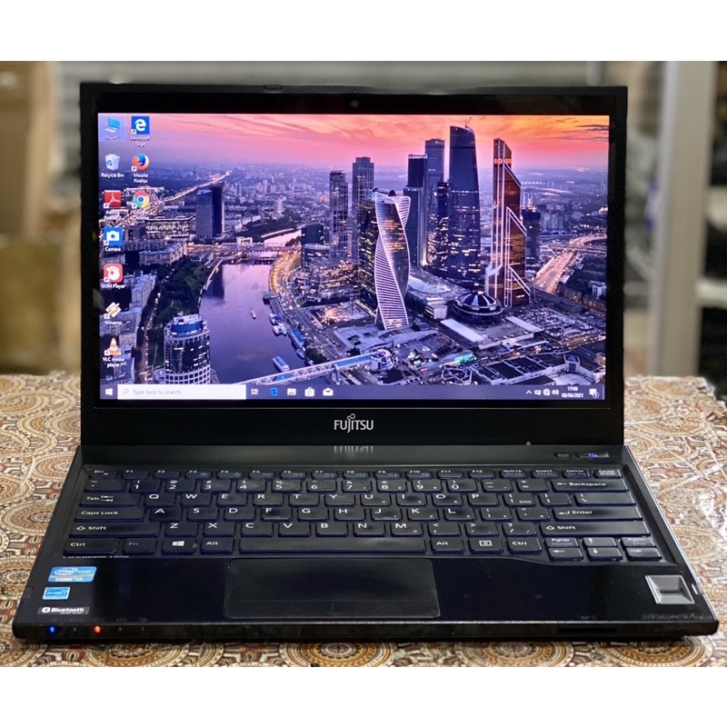 Fujitsu i7 2.8GHz 8GB RAM SSD 120GB（Fujitsu PC Desktop for