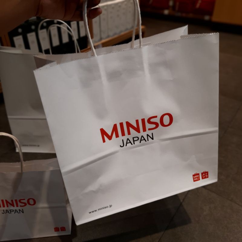 Jual KANTONG PAPER BAG MINISO UKURAN S M L | Shopee Indonesia
