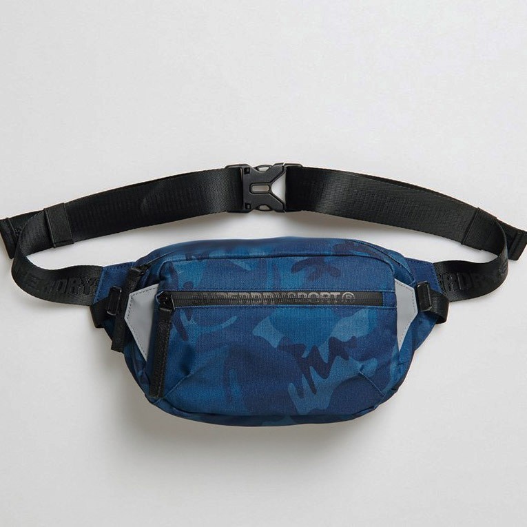 Jual Tas SUPERDRY Sport Bumbag Reflective Waist Bag Dark Blue Camo