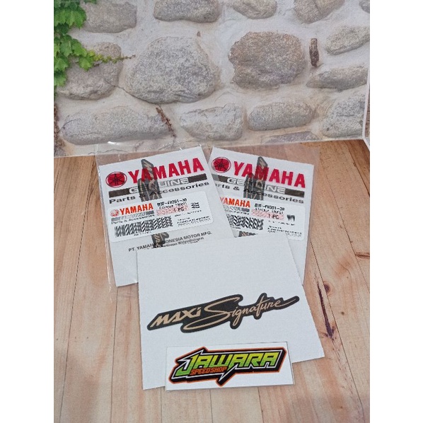 Jual Sticker Maxi Signature original yamaha buat nmax aerox xmax dll ...