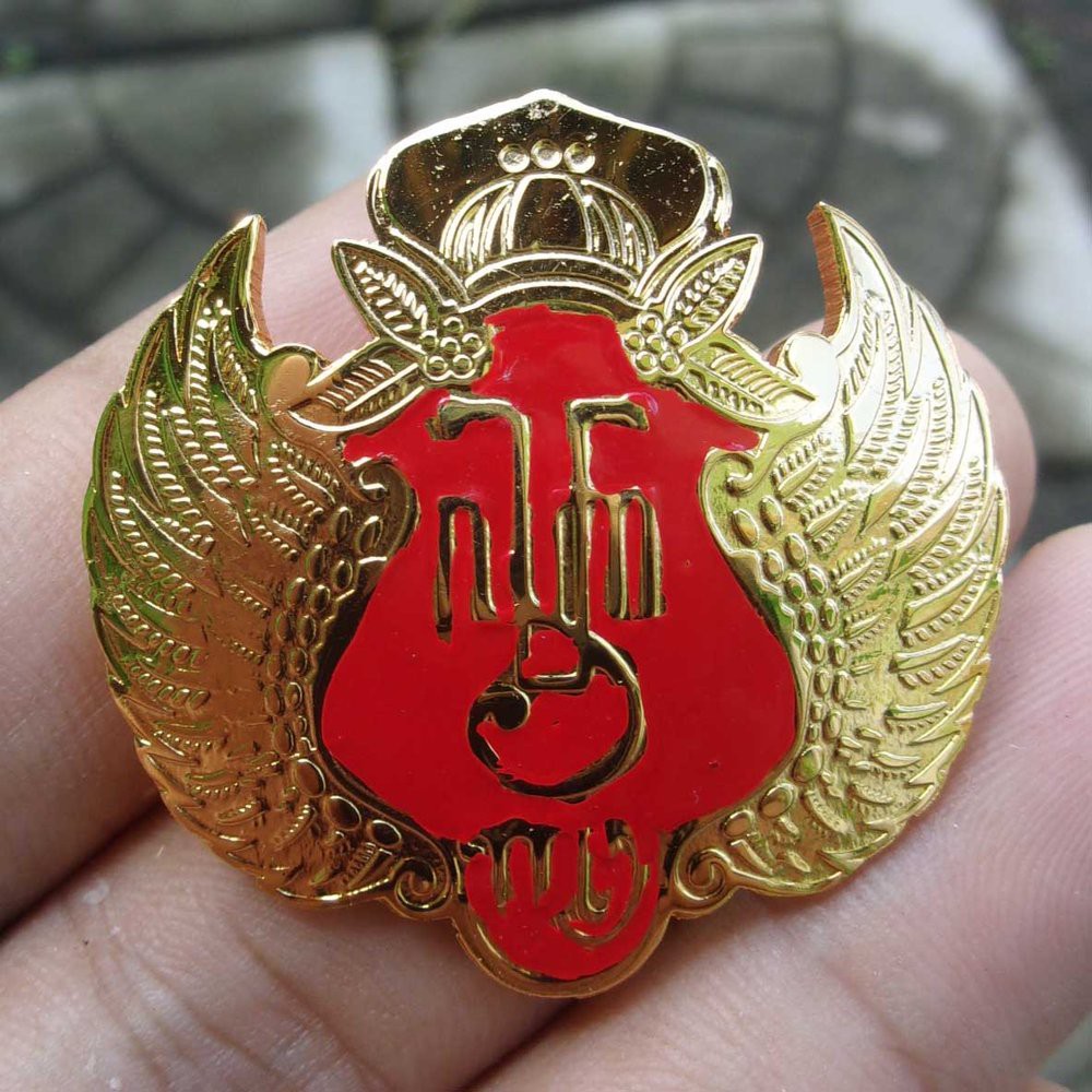 Jual Pin Lambang Keraton Yogyakarta Original Antik Unik Murah Shopee