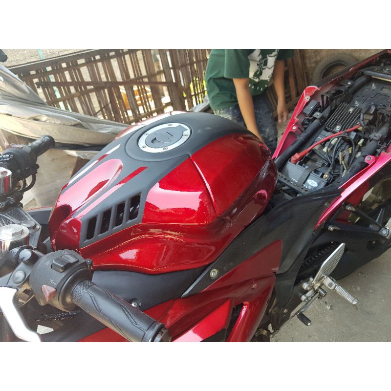 Jual kondom tangki yamaha r25 model r1m | Shopee Indonesia