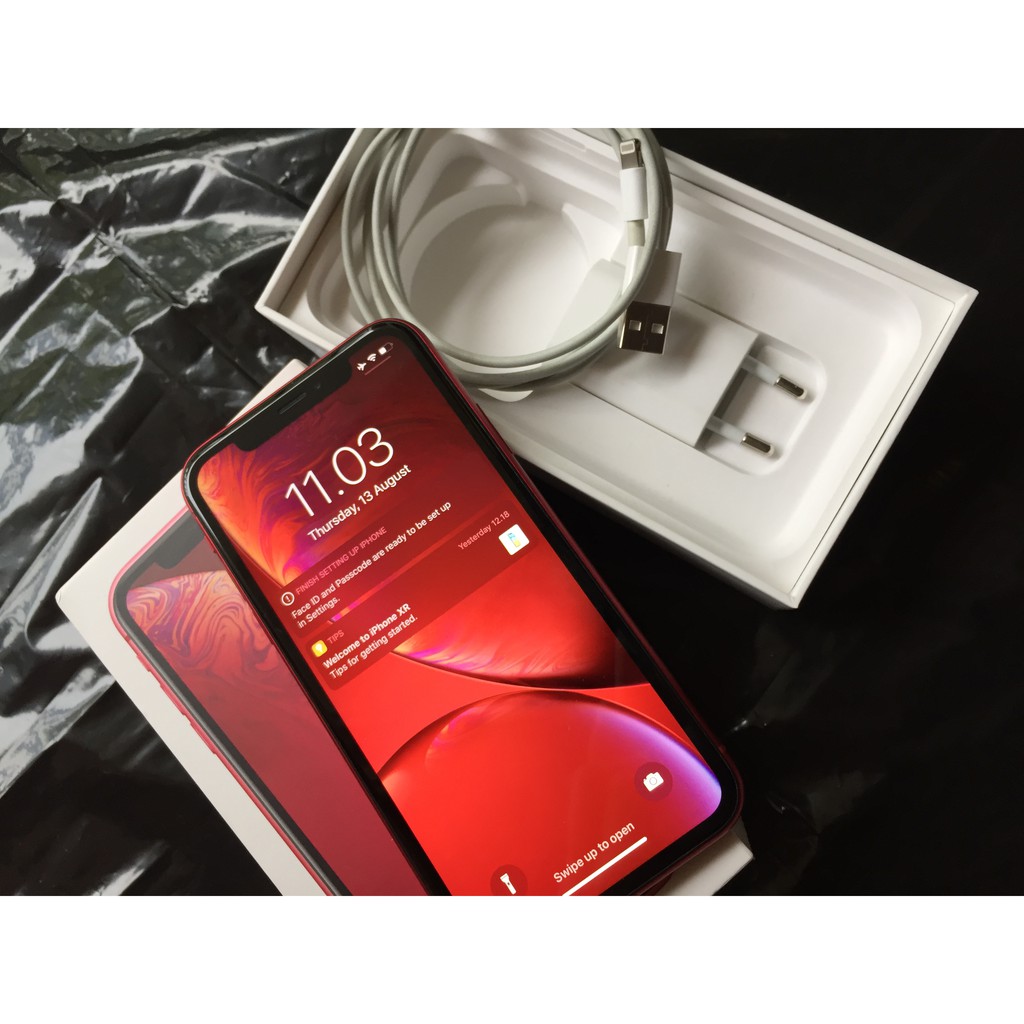 Jual iPhone XR 128gb Resmi iBox RED LIKE NEW MINT CONDITION inc nota