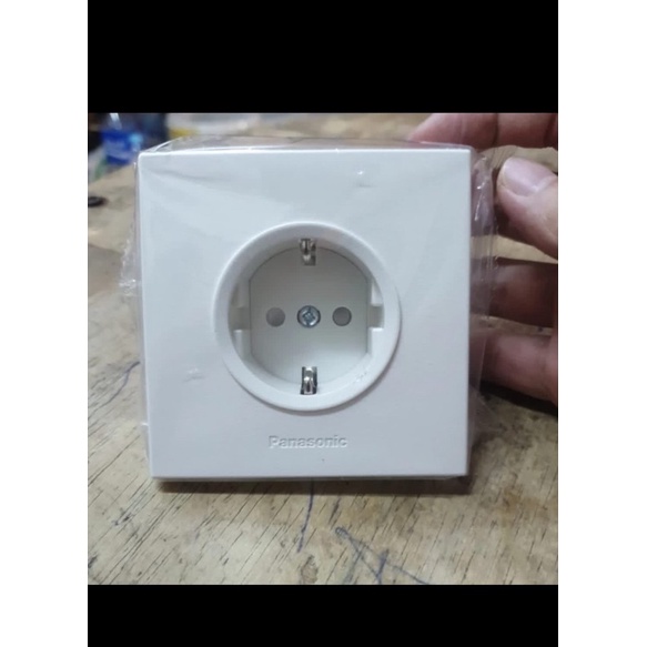 Jual Stop kontak silver mws / black hitam / white putih panasonic ...