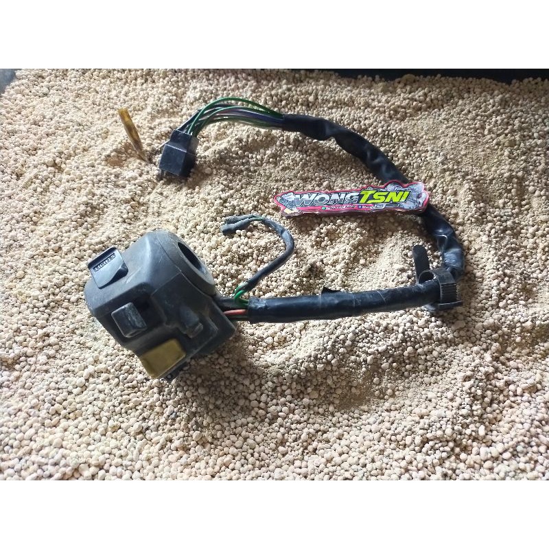 Jual holder atau saklar kiri mp Primus atau Megapro Primus Ori copotan ...