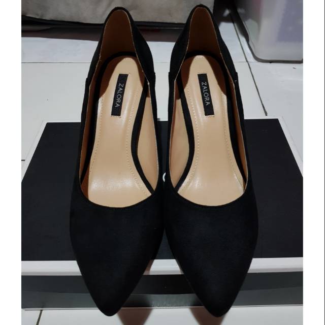 Zalora heels store