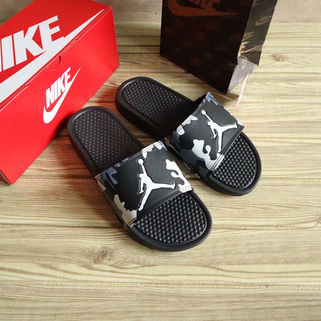 Nike jordan hot sale benassi