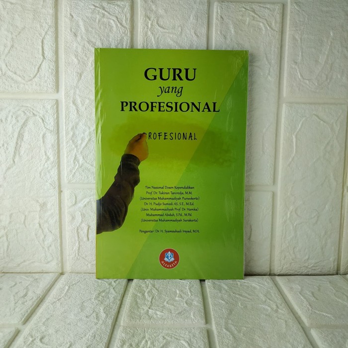 Jual BUKU ORIGINAL GURU YANG PROFESIONAL . ALFABETA | Shopee Indonesia