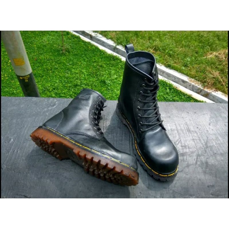 Sepatu safety dr sales marten