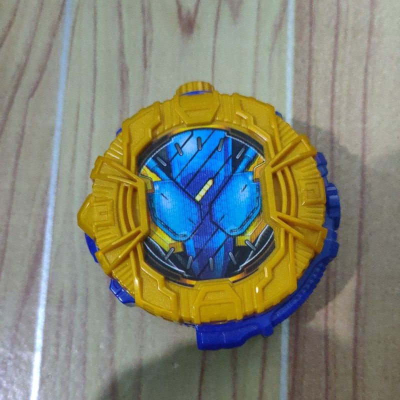 Jual ct sg ridewatch kamen rider build tank tank form kamen rider zio ...