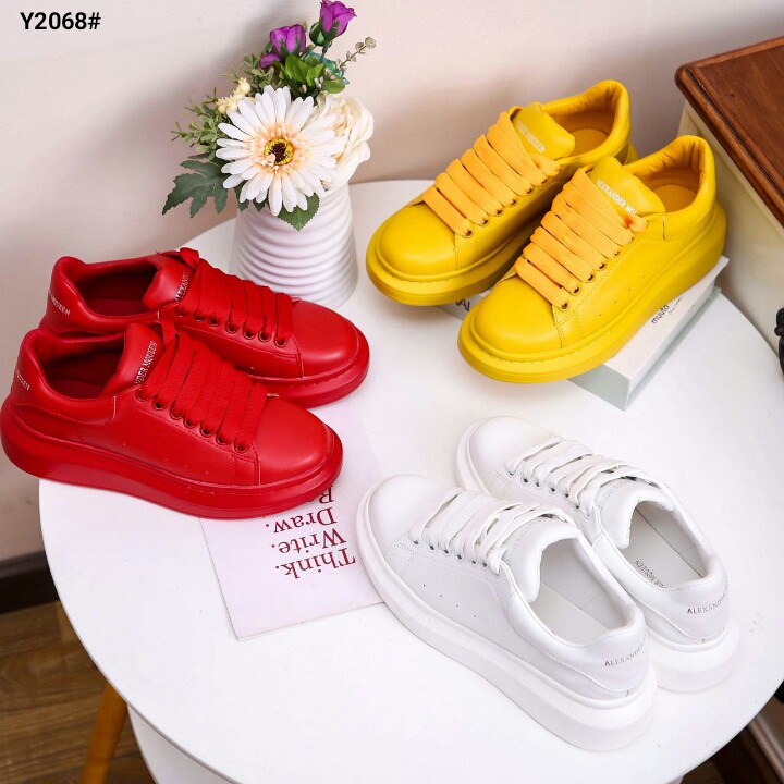 Alexander McQueen lv supreme sneaker oversized Second, Fesyen Wanita,  Sepatu di Carousell