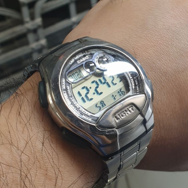 Casio store w 752