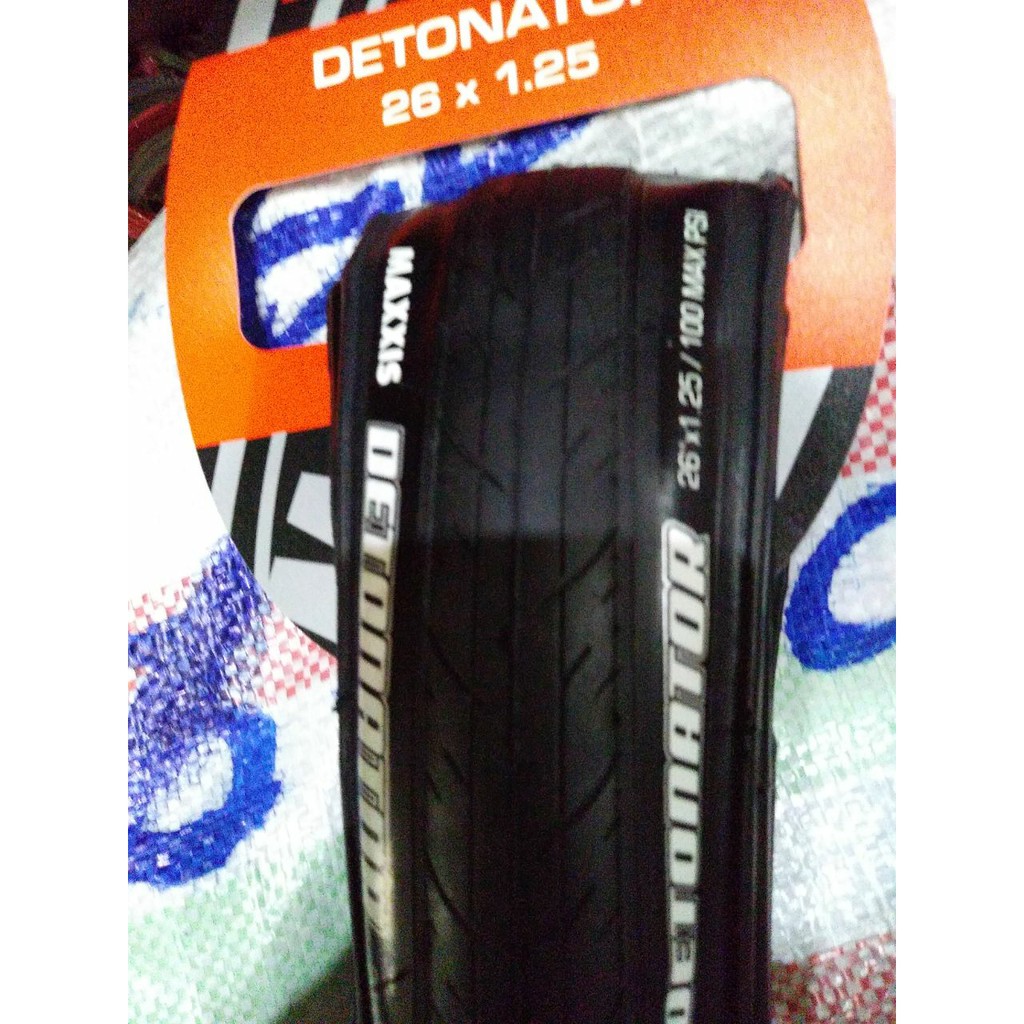 Maxxis detonator cheap 26 x 1.25