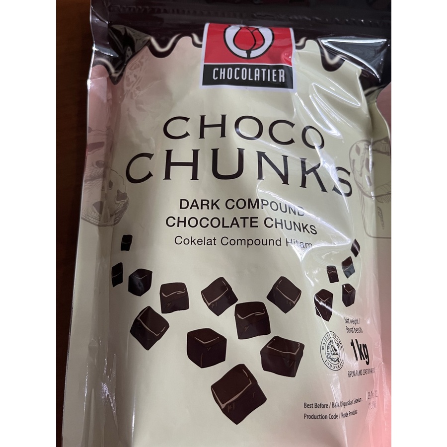 Jual Tulip Choco Chunks 1 kg ziploc bag dcc dark cooking chocolate ...