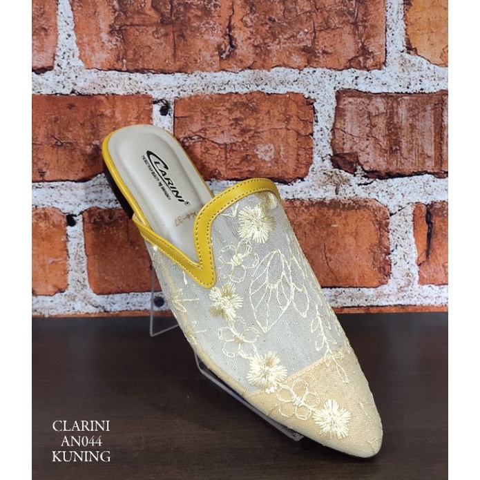 Jual Sandal sepatu cewek CLARINI, model santai dan ringan | Shopee ...