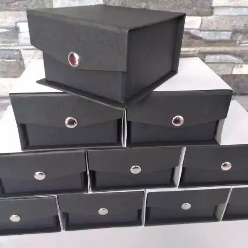 Jual Upgrade Box Kancing/Box Gshock jam tangan kotak kado perhiasan ...