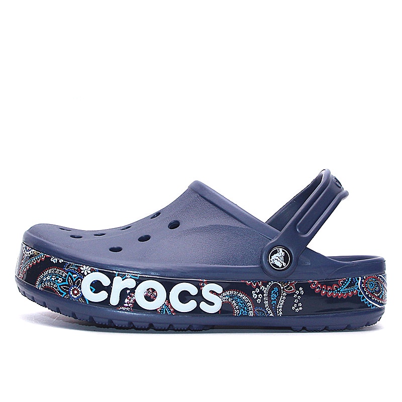 Crocs Bayaband Graphic Sandal Air Sandal Karet Sandal Unisex Pria Dan  Wanita [206233] Sandal Crocs Bayaband Bandana Print Clog