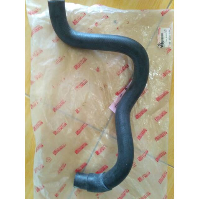 Jual Slang Radiator Bawah Toyota Avanza vvti tahin 2008 | Shopee Indonesia