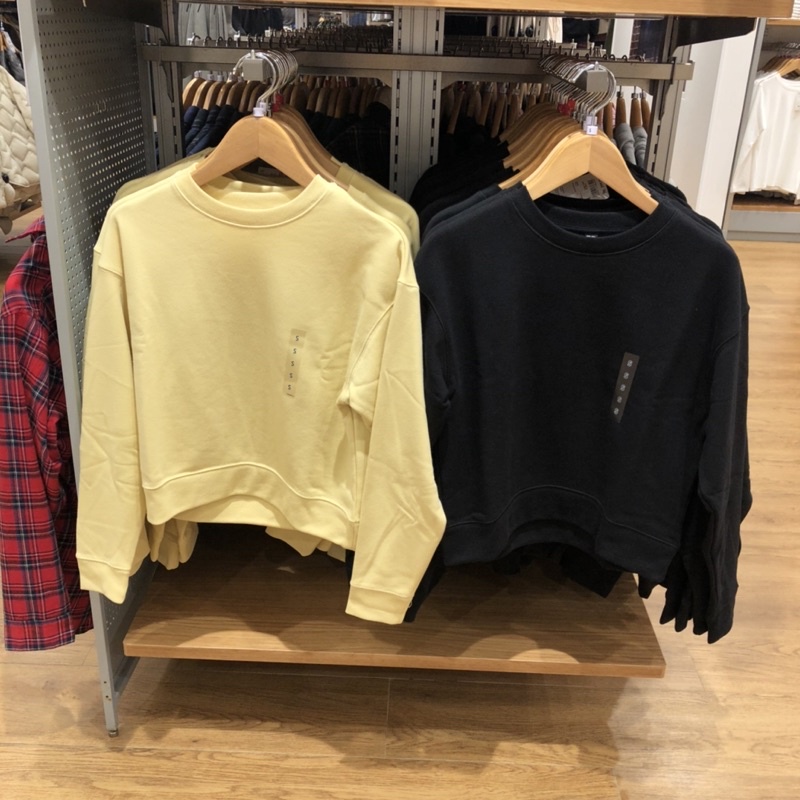 Uniqlo on sale cropped sweater