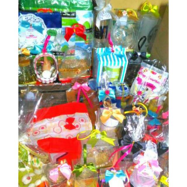 Jual 30PCS SAMPEL PRODUK SOUVENIR - PAKET B SAMPLE SOUVENIR. UNTUK ...