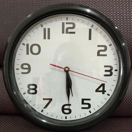 jam dinding 21cm polos angka besar