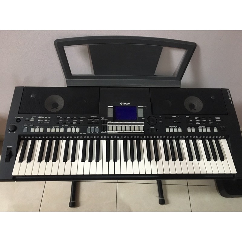 Psr s550 yamaha deals keyboard