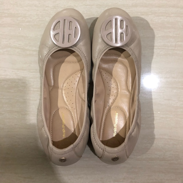 Hush puppies cheap nude ballet flats