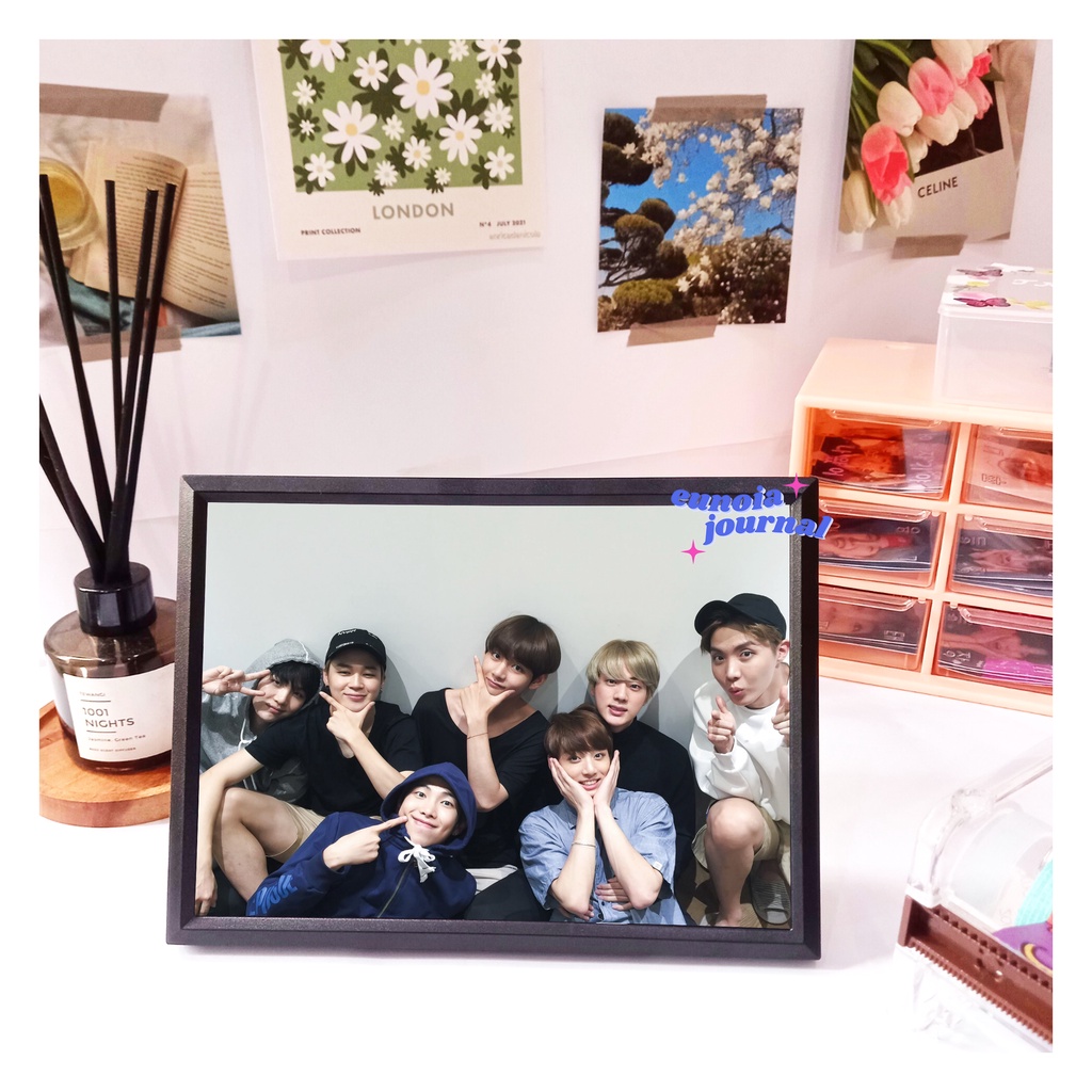 Jual BTS OT7 Family Photo with Frame Aesthetic | SUDAH TERMASUK FRAME ...